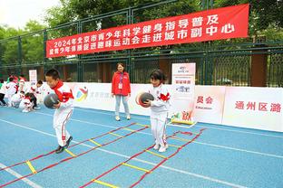 马尔基尼奥斯：请求大家保持耐心，迪尼兹是一位出色的教练